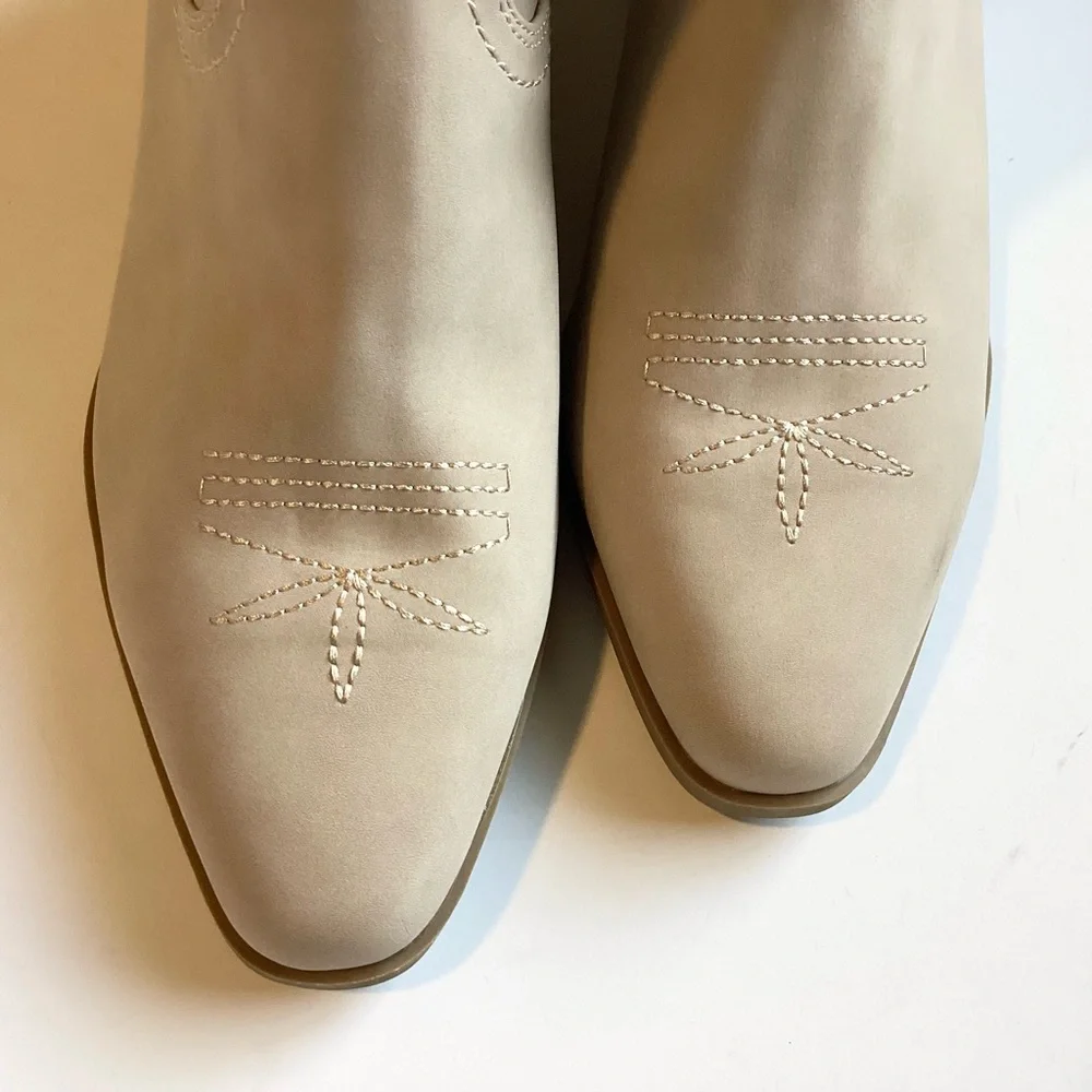 NWOT DV by Dolce Vita Pueblo Short Western Boots - Sand - 9 - Picture 5 of 10